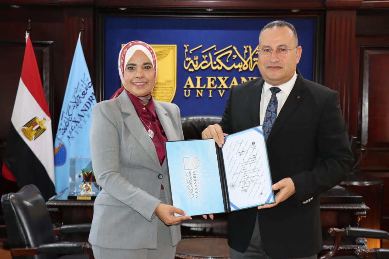 Dr.Affaf.with.Dr.Konsowa