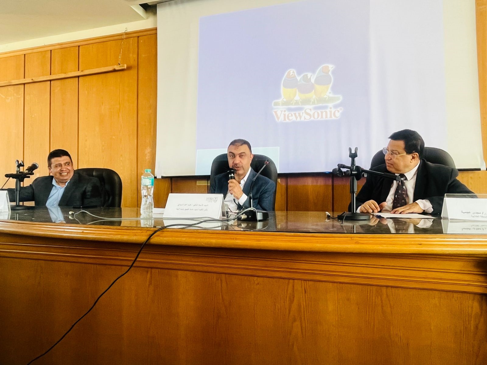 ae761de8 5fcf 4d55 8bd5 4ea356062828