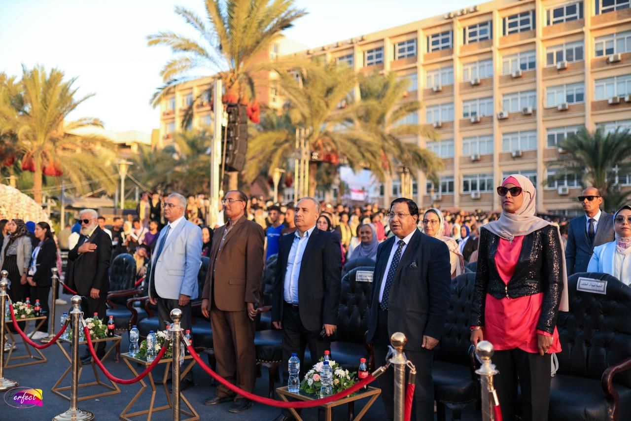 c838ddaa fc24 4a23 9f54 08b94e68a894