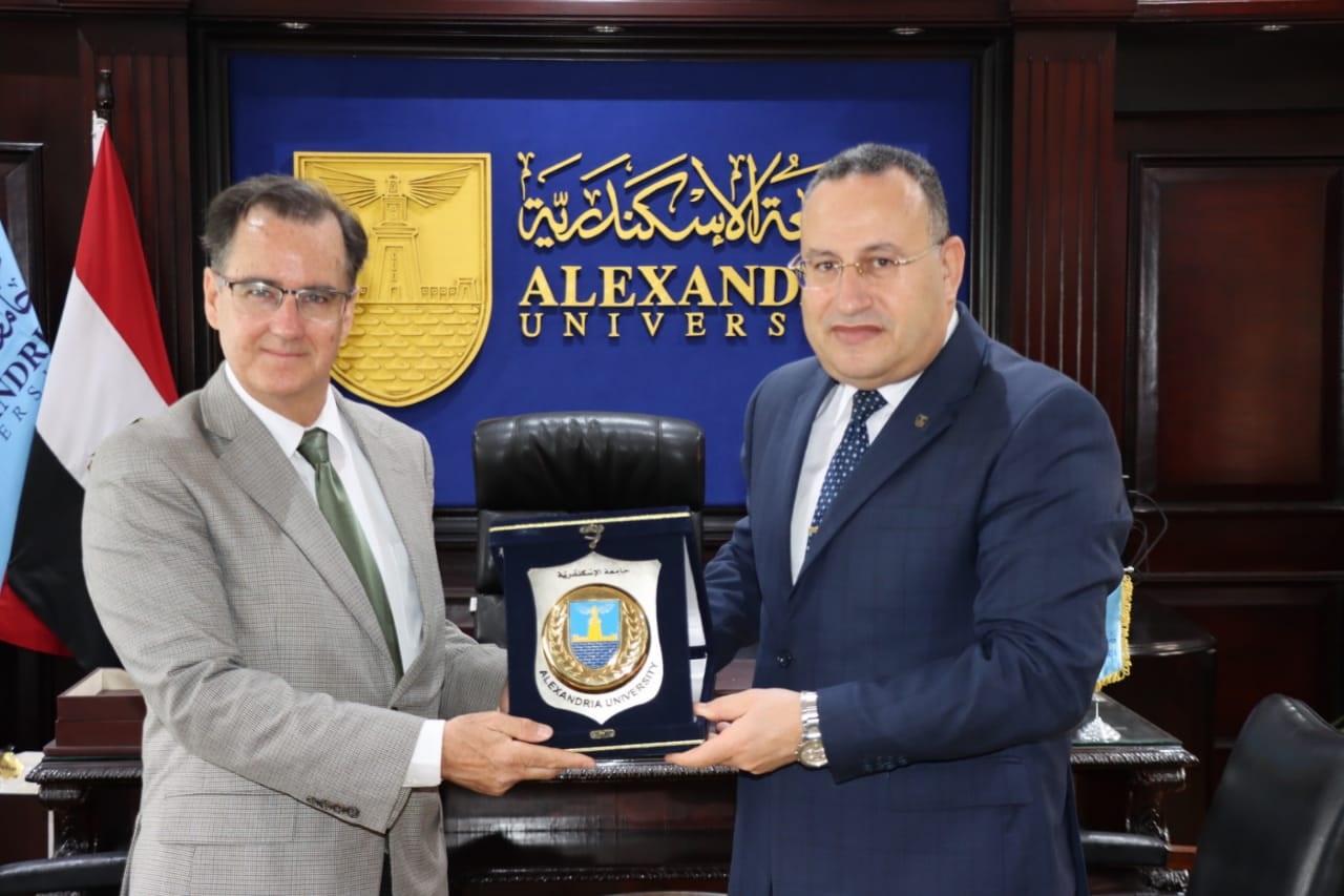 d4b07c46 b377 41f3 ae66 8394d7702a26