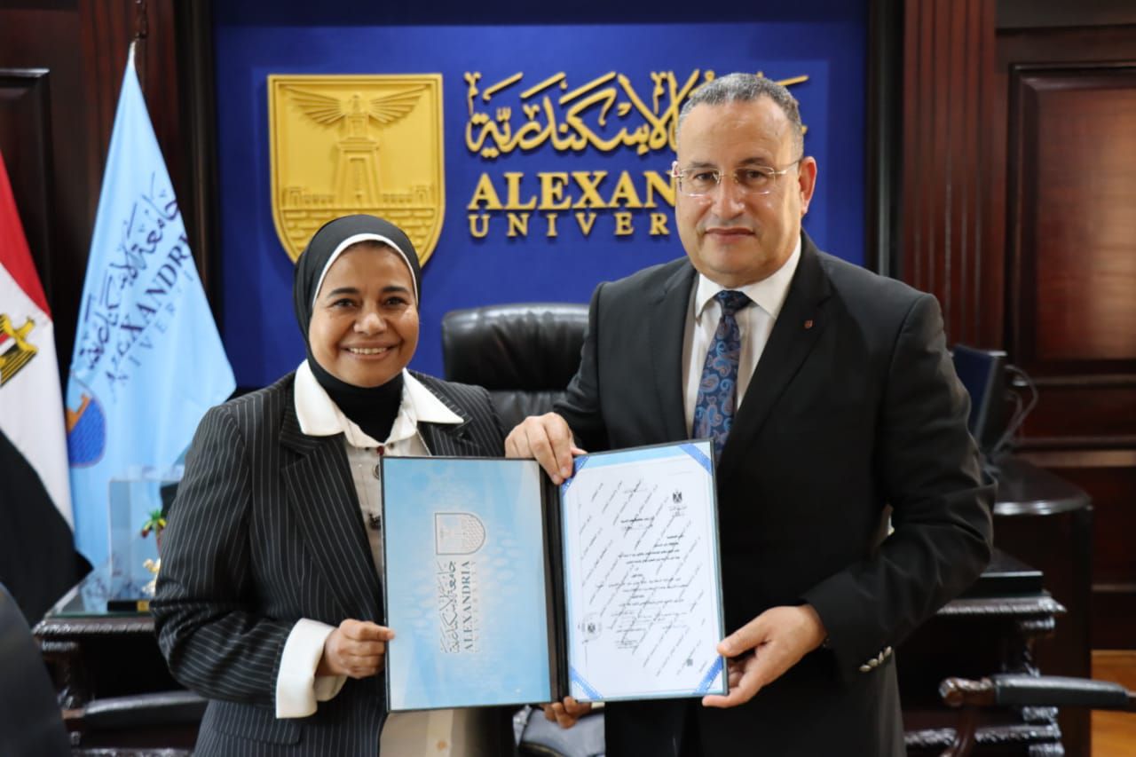 dr.Hanan.Hosni.with.dr.Konsowa