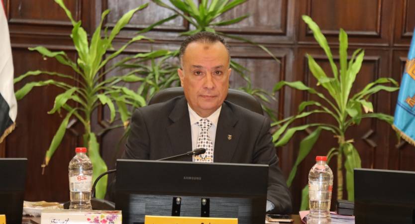 مجلس الدراسات العليا يناقش قواعد الإشراف العلمي ويطرح مسارات جديدة لترقيات أعضاء هيئة التدريس